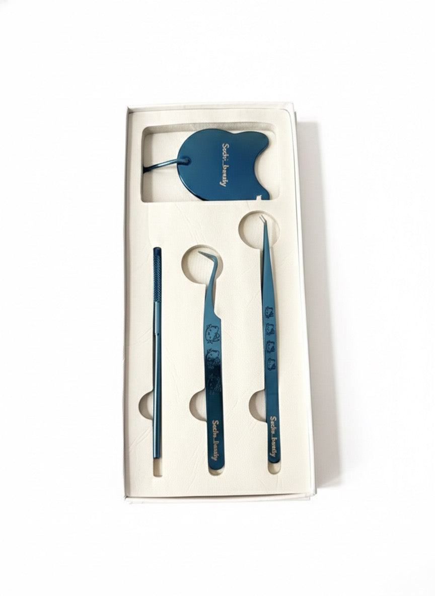 Hellokitty duo blue chrome tweezers and mirror
