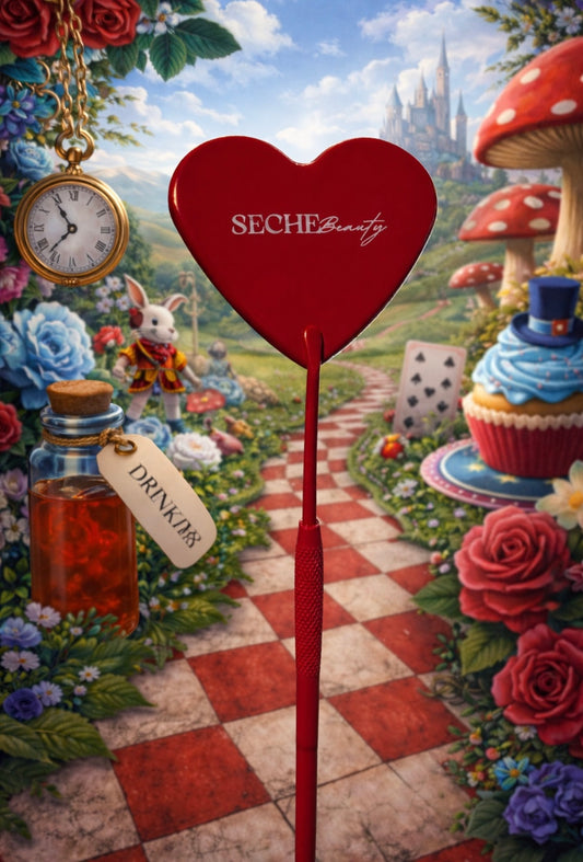 Alice red mirror