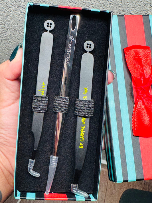 Coraline tweezers