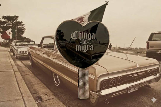 Chicana lash mirrors