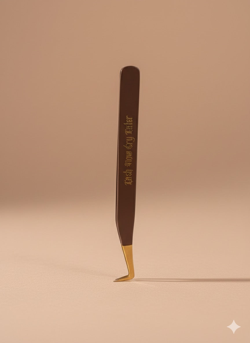 Lash now cry later nude brown DUO one boot and one isolation
