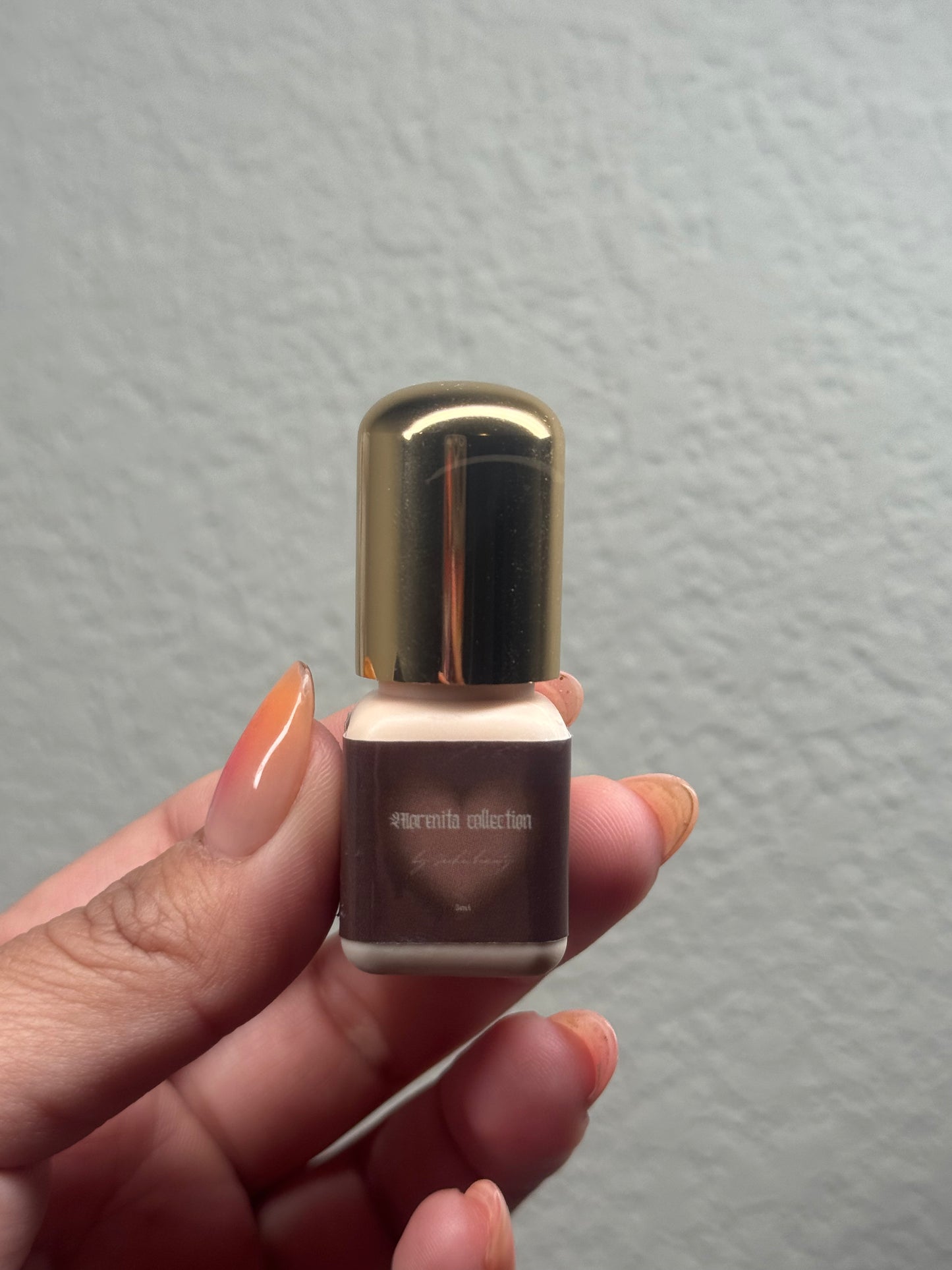 Morenita collection Brown lash glue (0.5 second dry time)