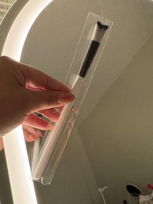Lash cleaning brush